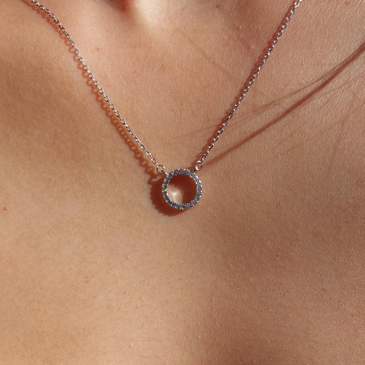 Celestial Seductress: Magnetism & Persuasion